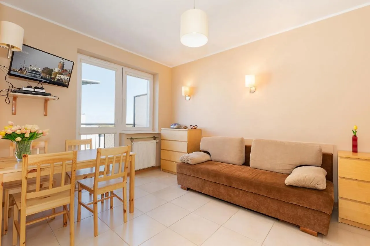 Spacerowa Apartments With Parking By Noclegi Renters 코워브제크